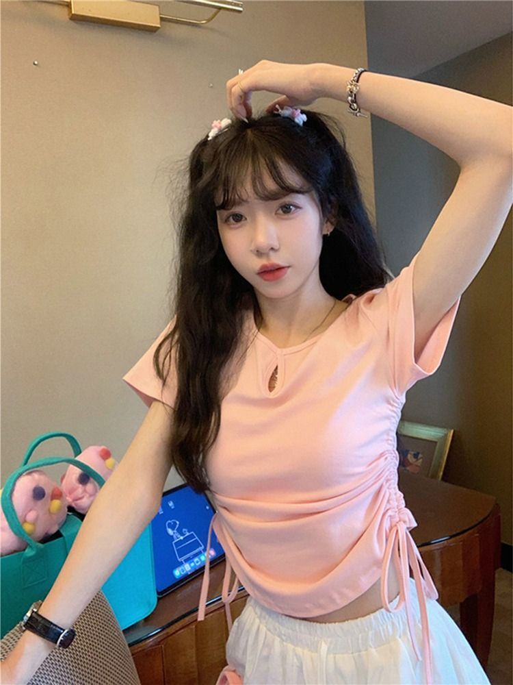 辣妹少女气质短款T恤夏季2023新款设计感小众V领抽绳修身短