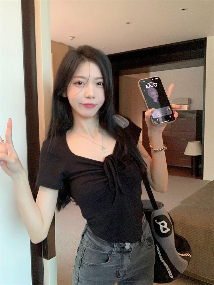 【现货】甜辣修身内搭短袖T恤女夏季设计感小众方领抽绳正肩短款
