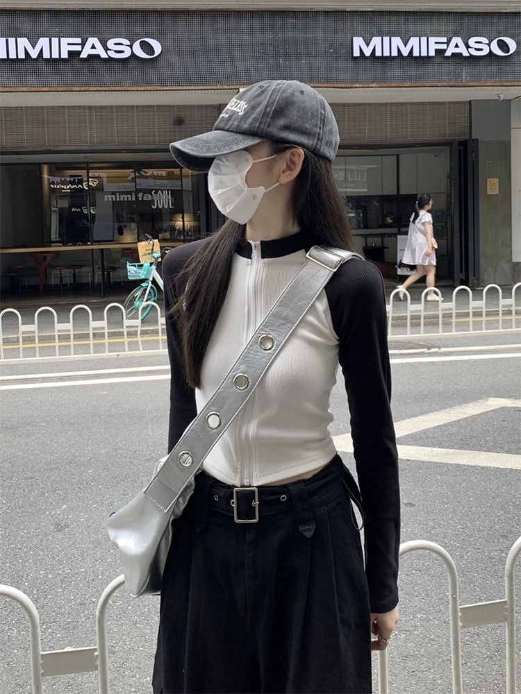 甜酷风立领撞色拼接长袖T恤女秋季气质修身显瘦短款上衣 甜酷风立领撞色拼接长袖T恤女秋季气质修身显瘦短款上衣