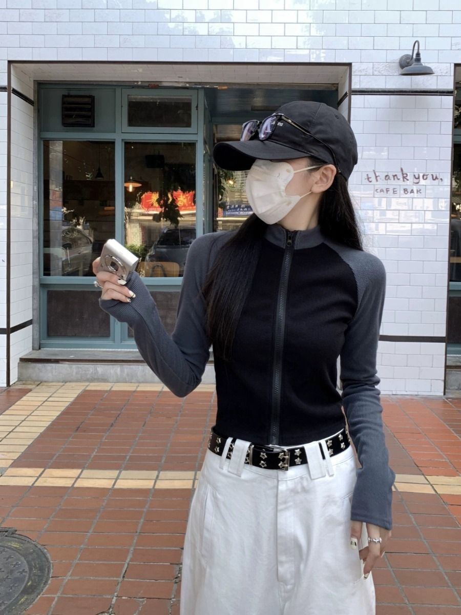 甜酷风立领撞色拼接长袖T恤女秋季气质修身显瘦短款上衣