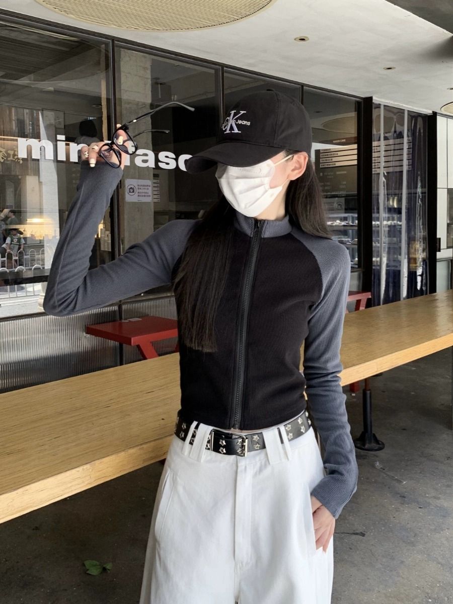 甜酷风立领撞色拼接长袖T恤女秋季气质修身显瘦短款上衣