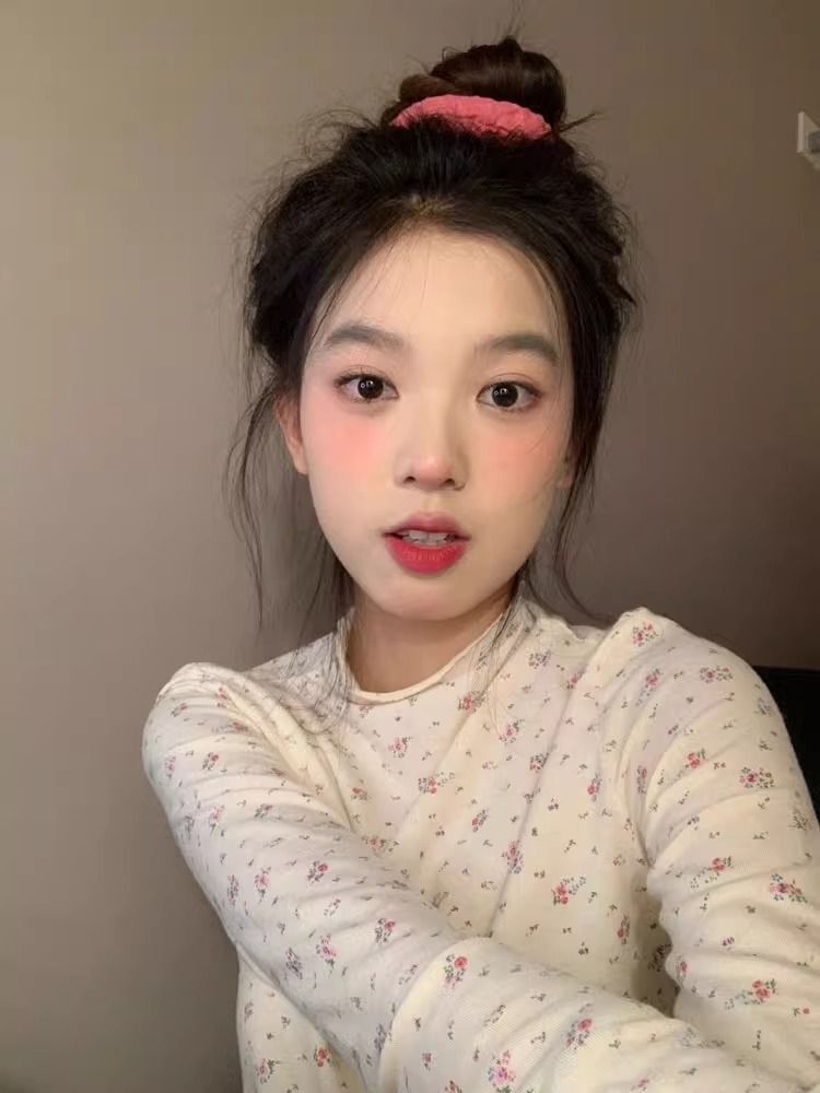 MR 现货 半高领小碎花打底衫女春秋冬内搭修身紧身正肩长袖上