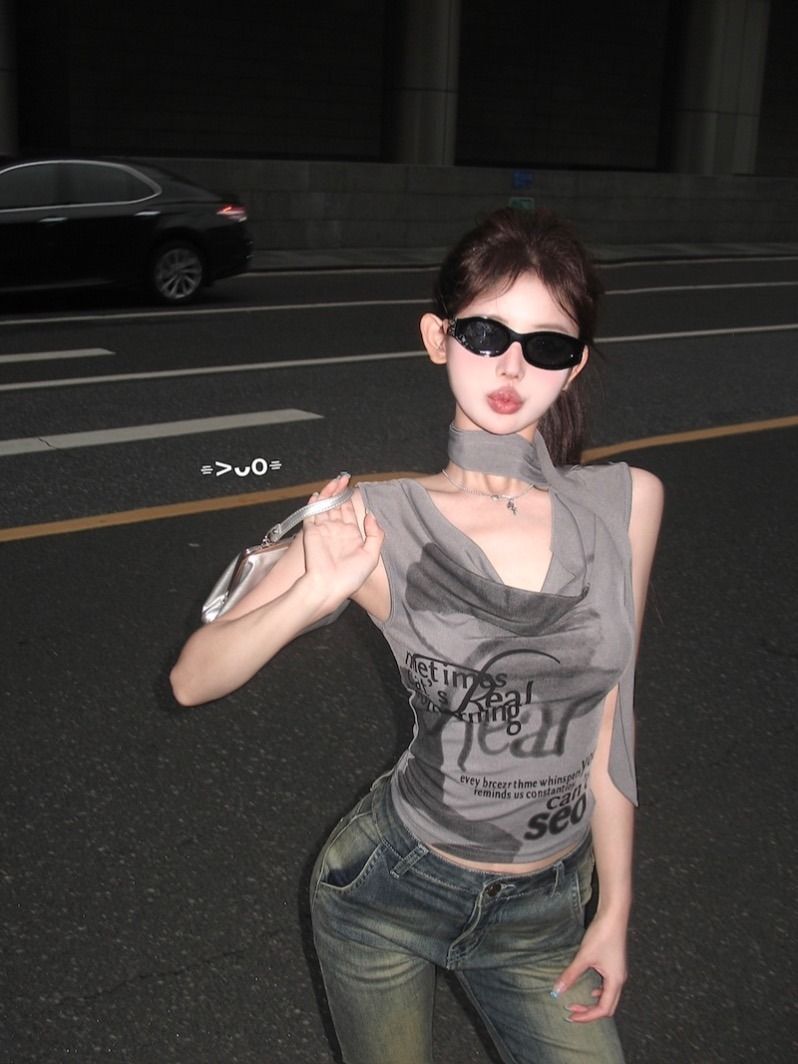 MR 原版做法 字母印花灰色荡领背心T恤女夏显瘦辣妹无袖短款 MR 原版做法 字母印花灰色荡领背心T恤女夏显瘦辣妹无袖短款