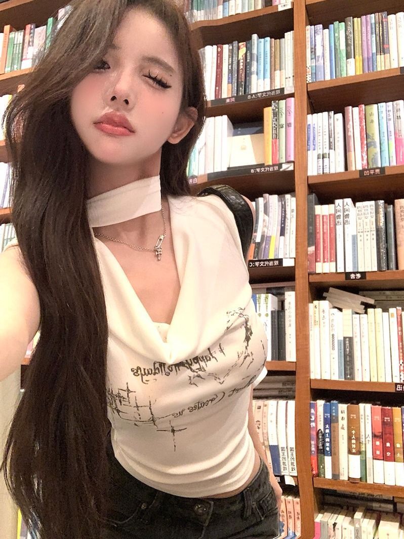 MR 原版做法 字母印花灰色荡领背心T恤女夏显瘦辣妹无袖短款