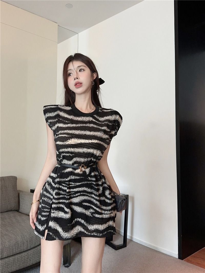 MR 斑马纹御姐风无袖中长款罩衫t恤女开叉收腰设计气质薄款上