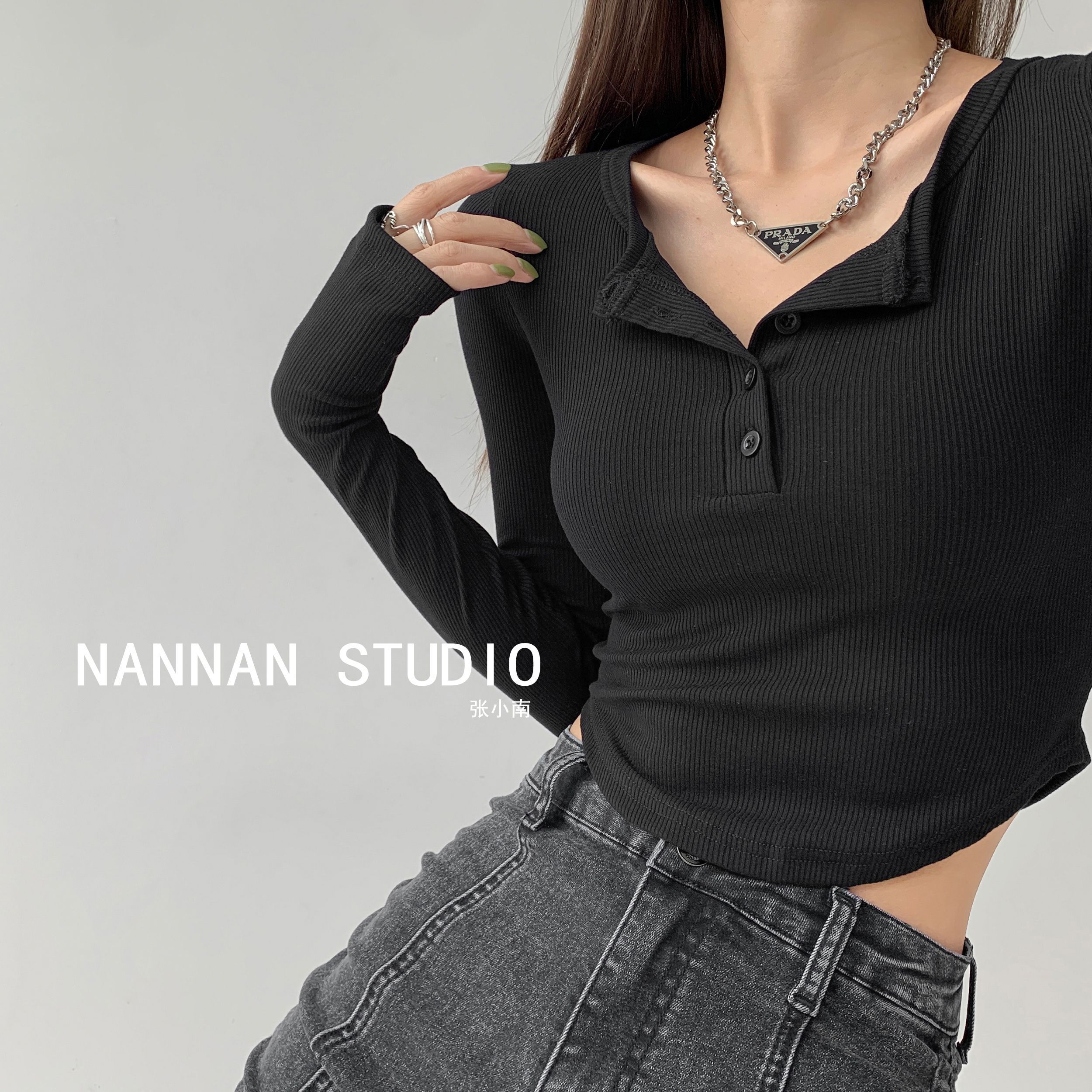 美式灰色修身长袖打底衫女设计感T恤显瘦露脐短款上衣