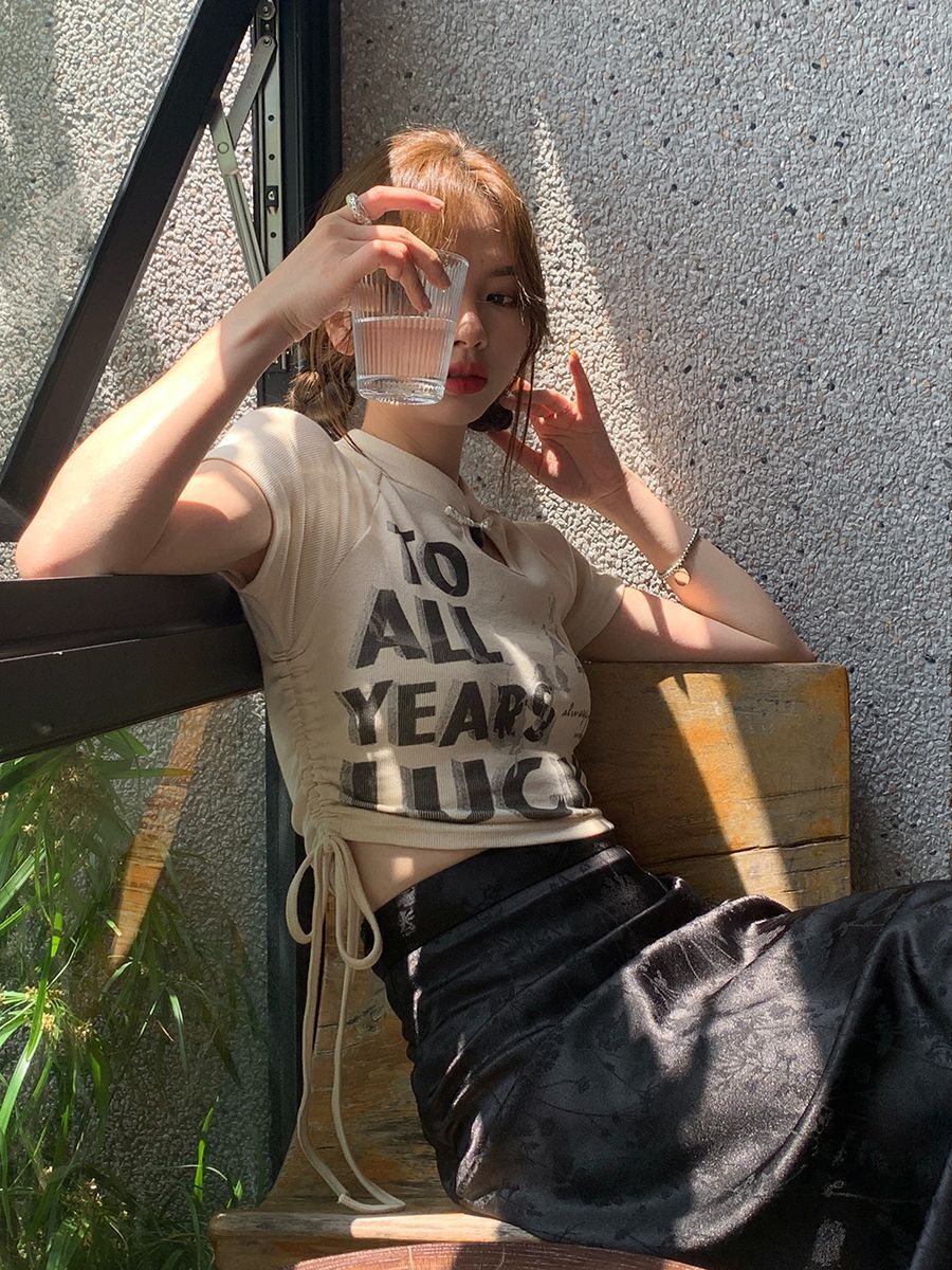 短袖t恤女夏季2024新款短款国风不规则设计感小众辣妹