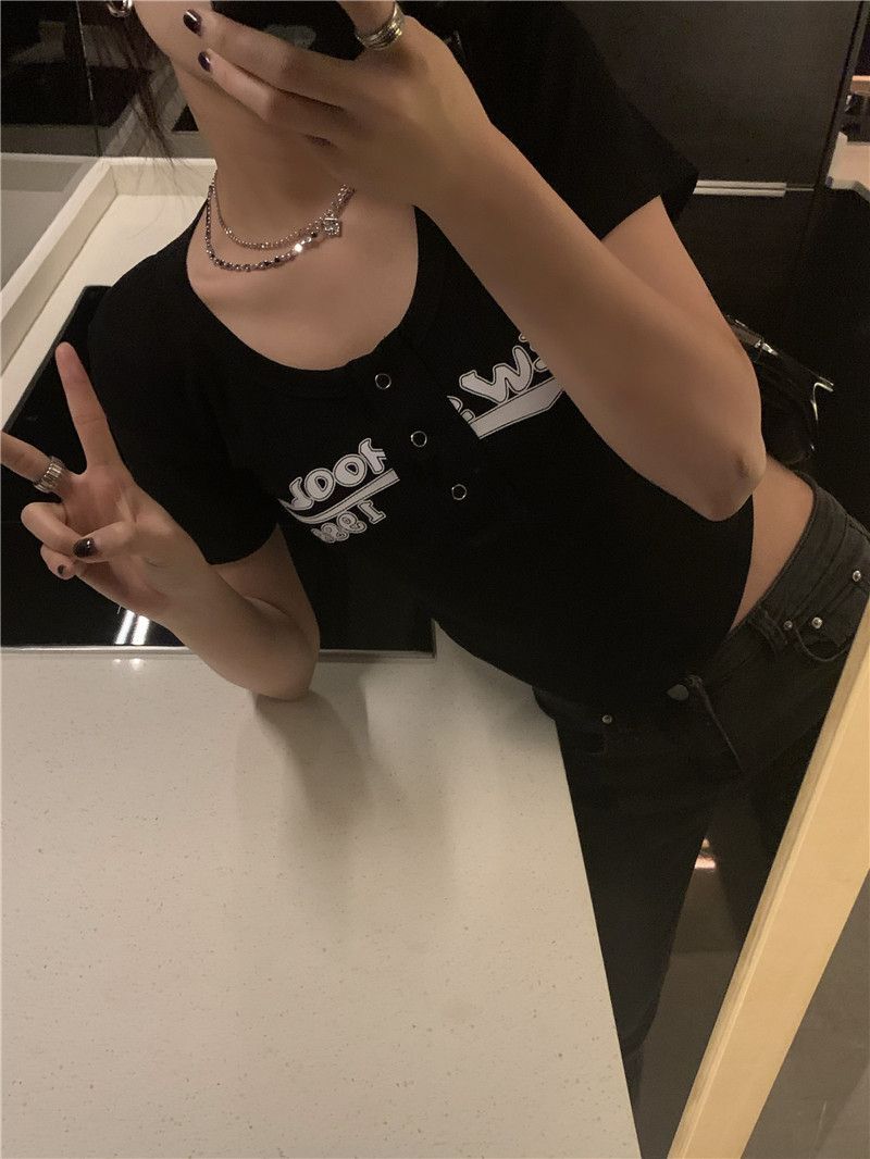 不规则字母印花短袖T恤女夏季美式复古修身黑色短款上衣