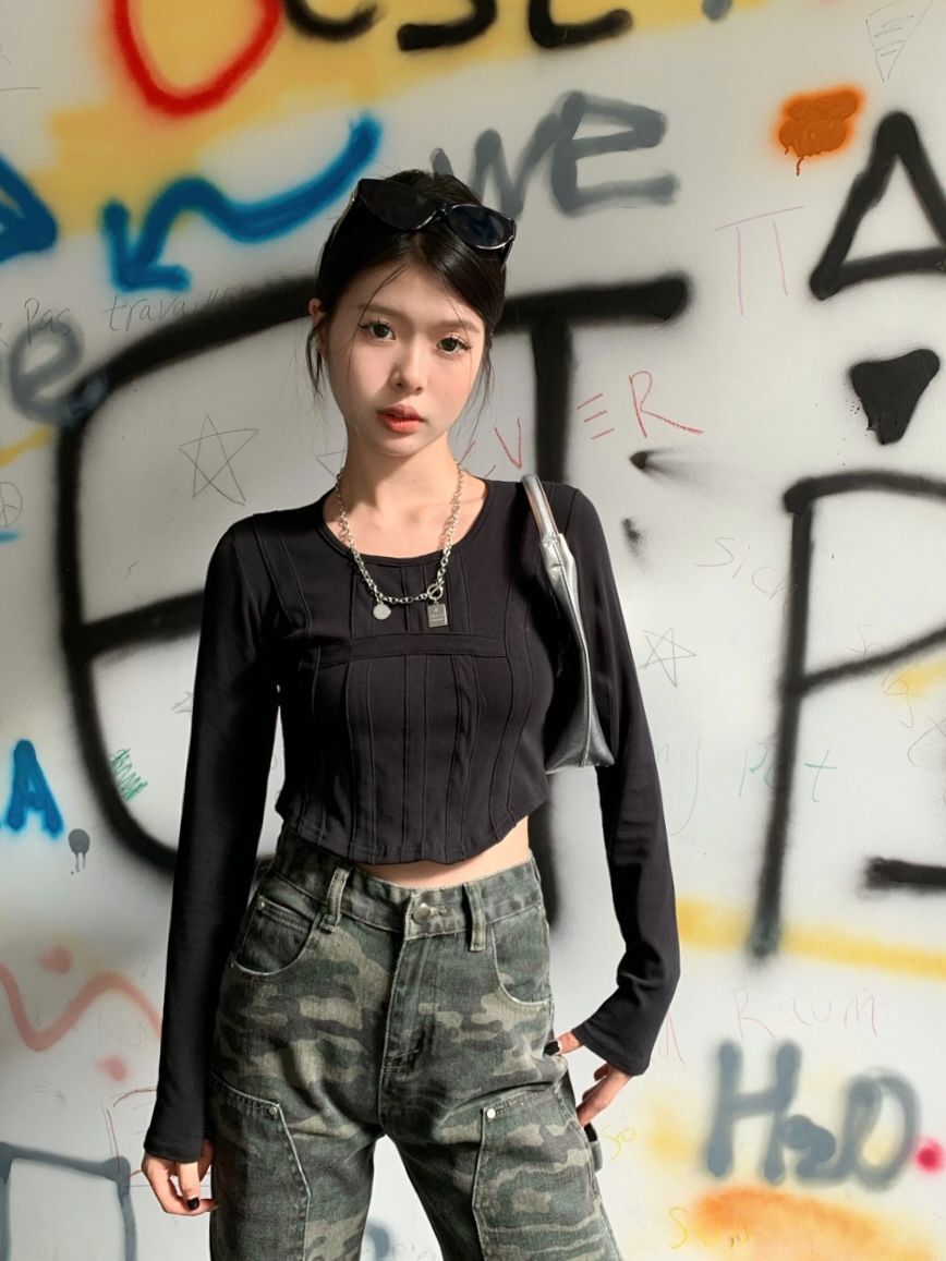 【现货】辣妹小众鱼骨纹长袖T恤女早秋性感修身显瘦短款打底上衣