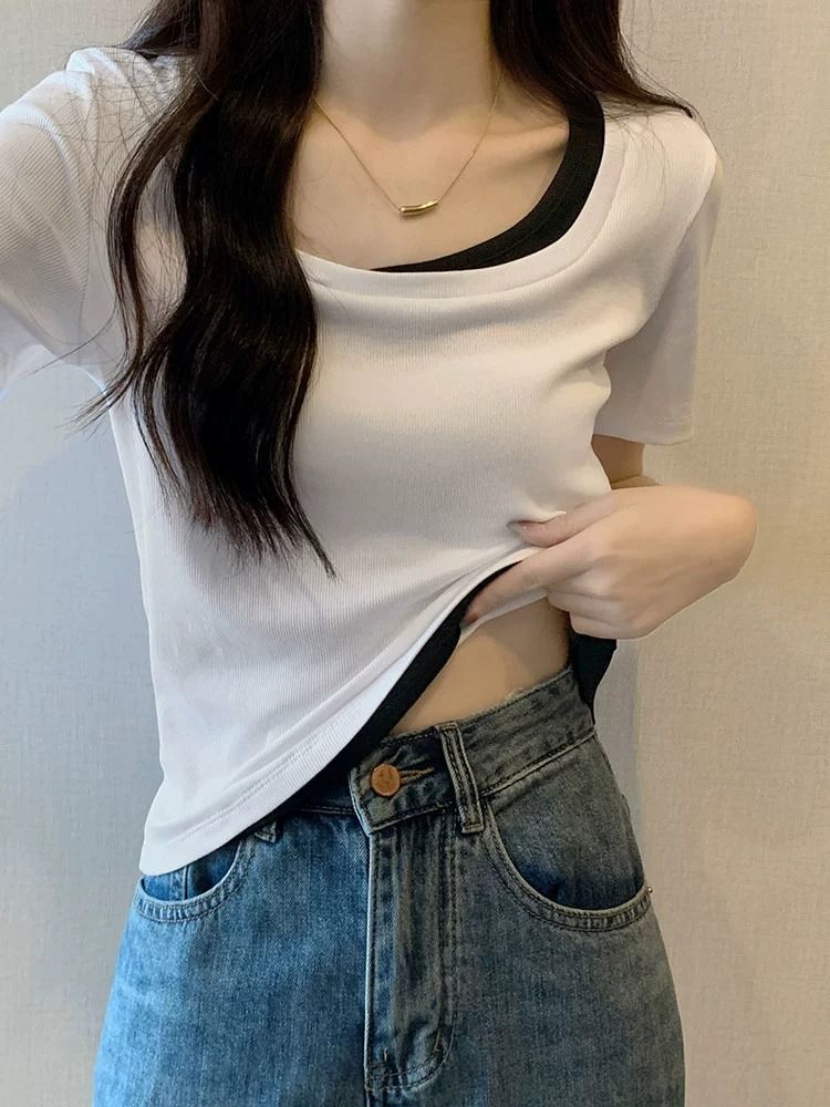 官图实价 方领撞色T恤女新款设计感小众假两件修身显瘦短袖上衣 官图实价 方领撞色T恤女新款设计感小众假两件修身显瘦短袖上衣