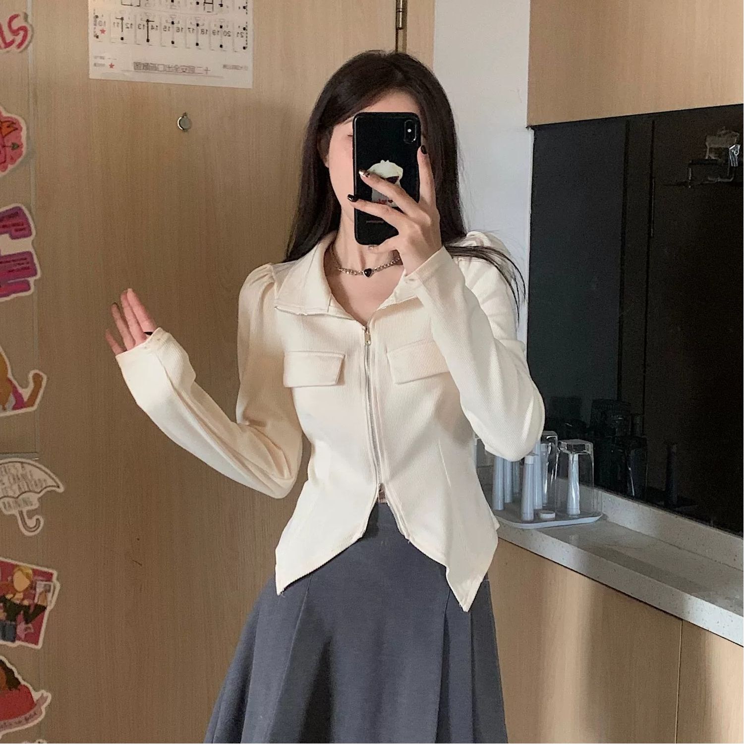 长袖t恤女秋装设计感小众胖MM短款不规则打底衫内搭别致上衣 长袖t恤女秋装设计感小众胖MM短款不规则打底衫内搭别致上衣