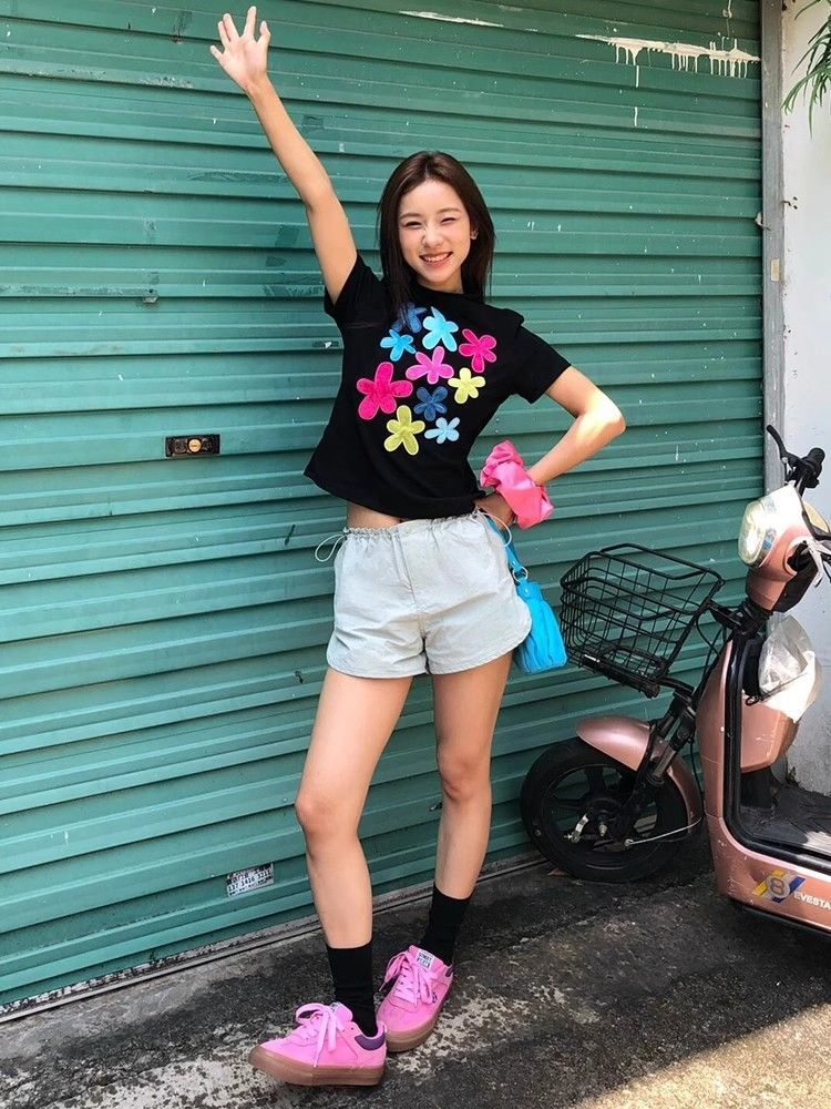 【1*1纯棉 常规款】印花正肩常规短袖 高弹力新款夏季修身显 【1*1纯棉 常规款】印花正肩常规短袖 高弹力新款夏季修身显