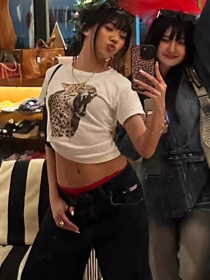 【1*1纯棉 常规款】印花正肩常规短袖 高弹力新款夏季修身显 【1*1纯棉 常规款】印花正肩常规短袖 高弹力新款夏季修身显