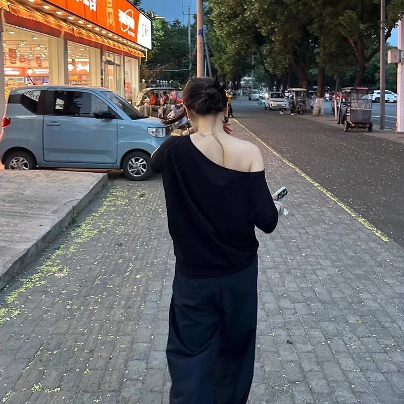 美式复古斜肩短袖t恤女夏季设计感小众宽松露肩辣妹上衣