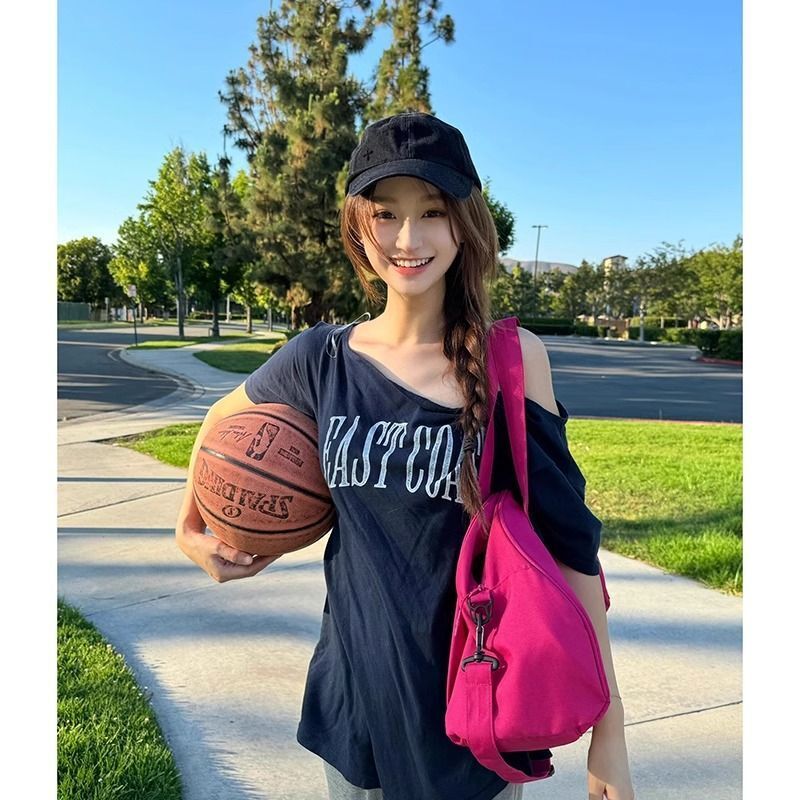 美式复古斜肩短袖t恤女夏季设计感小众宽松露肩辣妹上衣