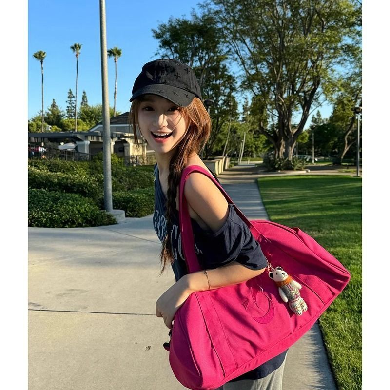 美式复古斜肩短袖t恤女夏季设计感小众宽松露肩辣妹上衣