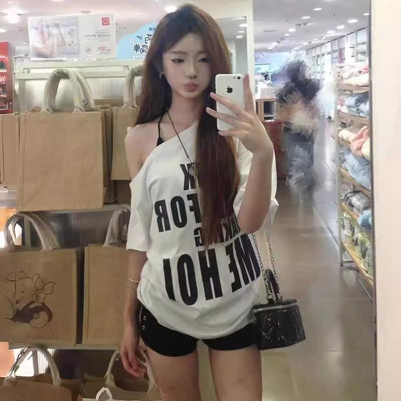 美式复古斜肩短袖t恤女夏季设计感小众宽松露肩辣妹上衣