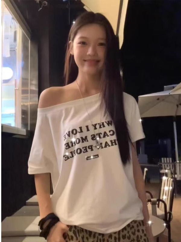 美式复古斜肩短袖t恤女夏季设计感小众宽松露肩辣妹上衣