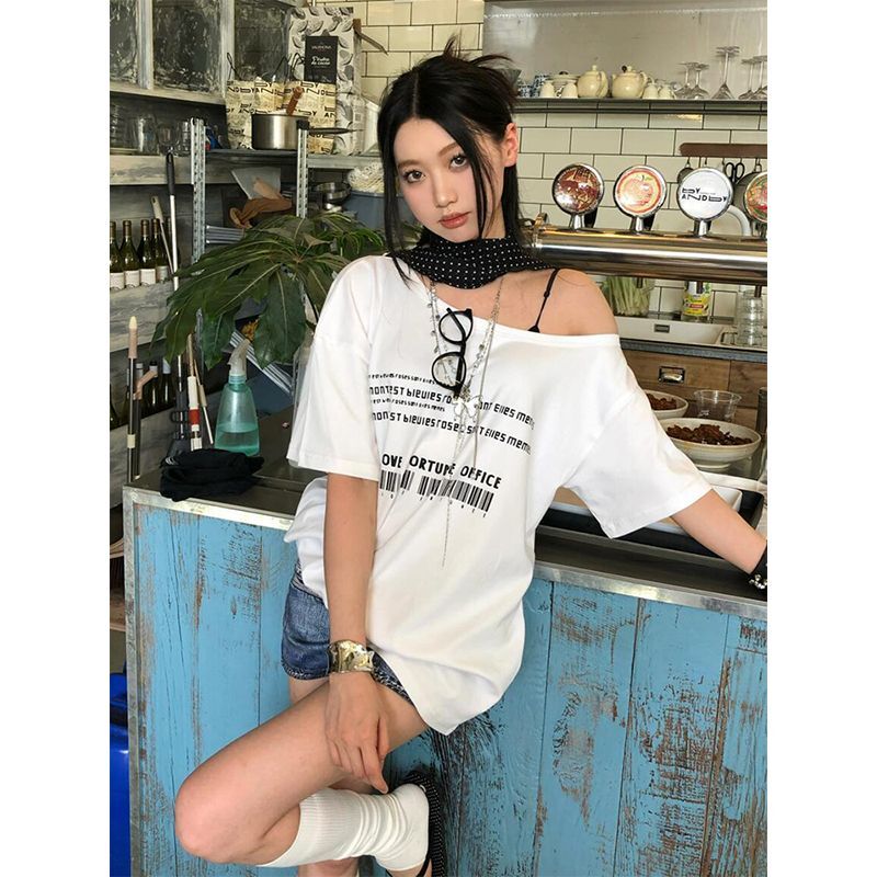 美式复古斜肩短袖t恤女夏季设计感小众宽松露肩辣妹上衣