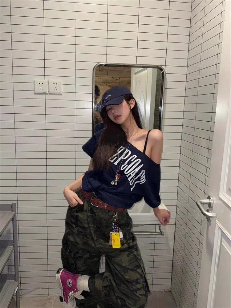 美式复古斜肩短袖t恤女夏季设计感小众宽松露肩辣妹上衣